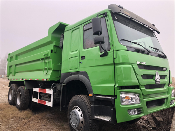 Isuzu 6x4 Heavy Dump Truck Diesel Manual Transmission Euro 3 Right Steering 30t Gross Vehicle Weight Used Condition