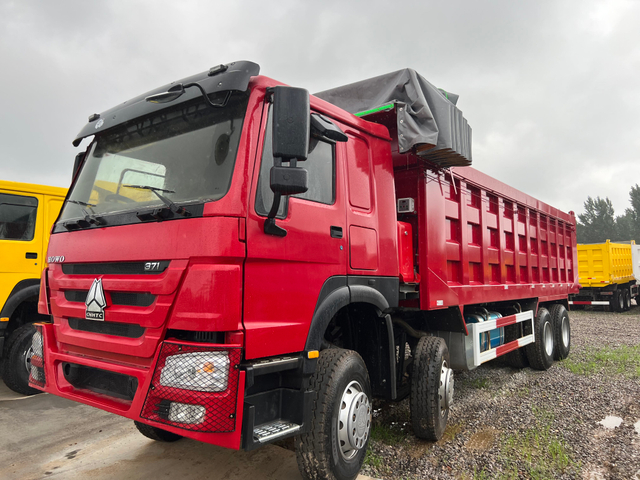 Sinotruk HOWO 40-50 Ton 8x4 Heavy Dump Tipper Truck Drive Weichai Euro 2 Left/Right Hand Drive Good Price