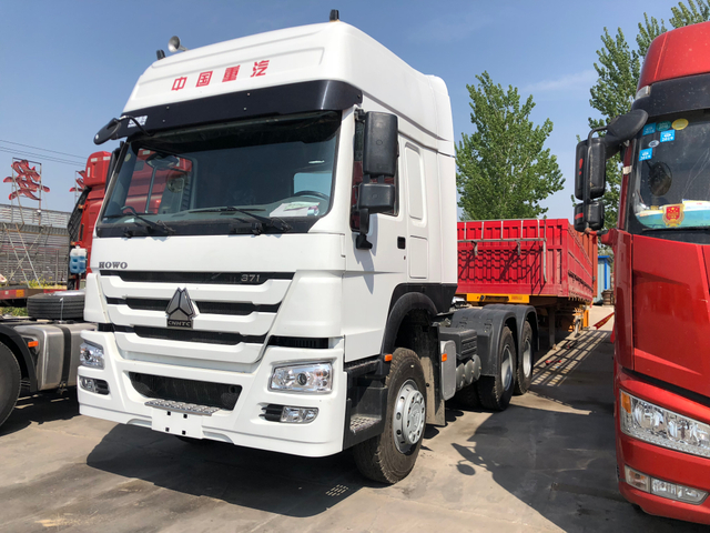 SINOTRUCK SITRAK 6*4 CNG Heavy Loading Tractor Truck Diesel Manual Transmission Weichai Engine Euro 2 New Left Air Suspension