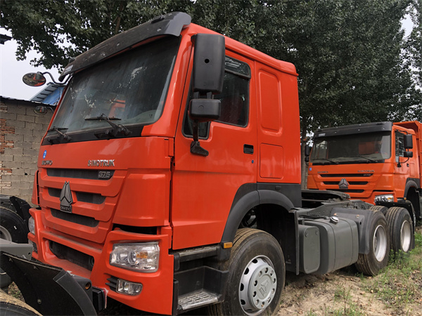 Used Tractor Truck HOWO 371 6x4 10 Wheeler Second Hand Trailer Head Used Tractor Truck