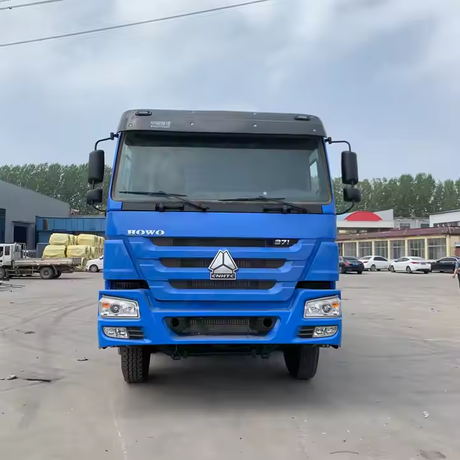 Sinotruck Howo Dump Truck 40 Cubic Meters 12 Wheels Heavy-Duty Left Turn Diesel Dump Truck for Sale