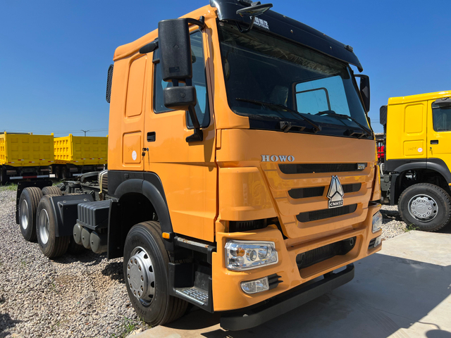 HOWO Sitrak 6X4 Heavy Duty Diesel Tractor Truck Low Floor Driving Form 6*4 Good After-Sale Service Freight Transportation