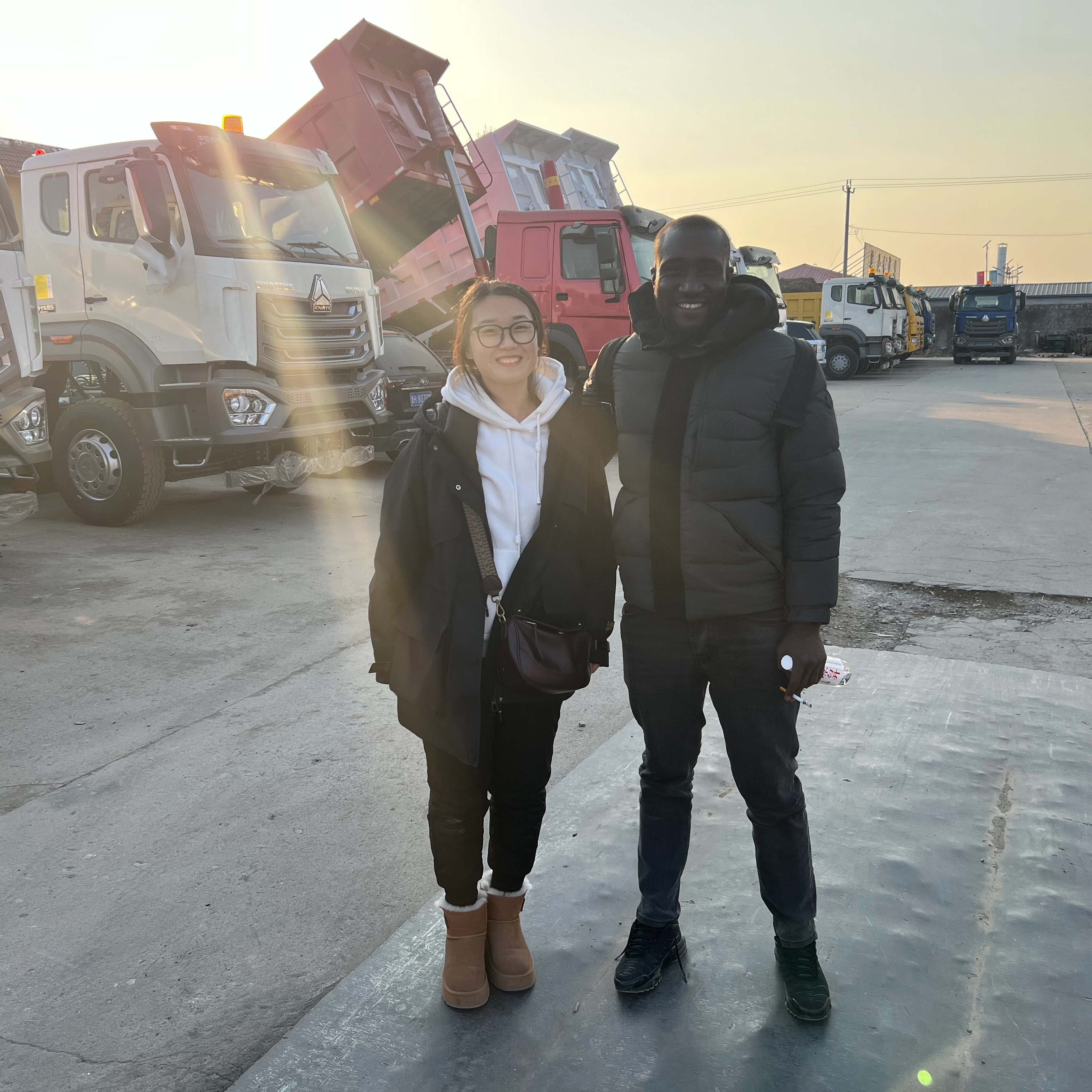 Niger Delegation Visits Aorun Factory for Technical Audit of Sinotruk Hohan 6x4 Dump Trucks
